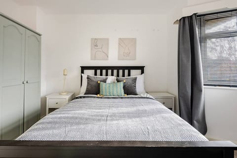 Entire House| Long Stays in Gloucester|Contractors/Families