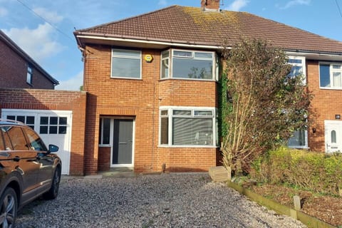 Entire House| Long Stays in Gloucester|Contractors/Families