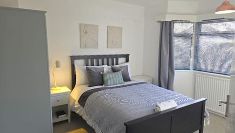 Entire House| Long Stays in Gloucester|Contractors/Families