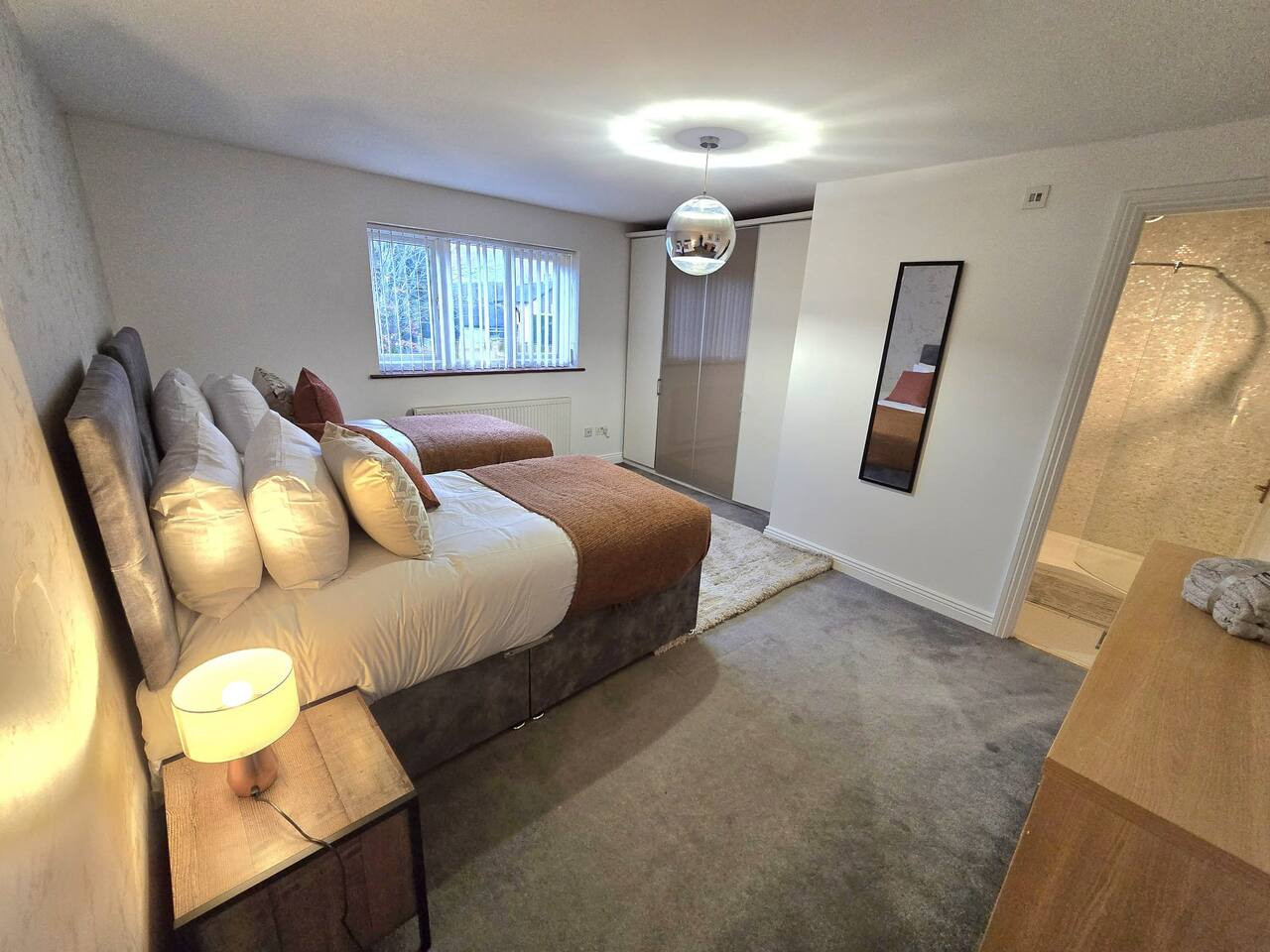 Entire House Quedgeley, Gloucester - Quedgeley