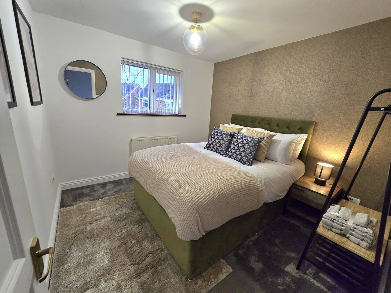 entire-house-quedgeley-gloucester/