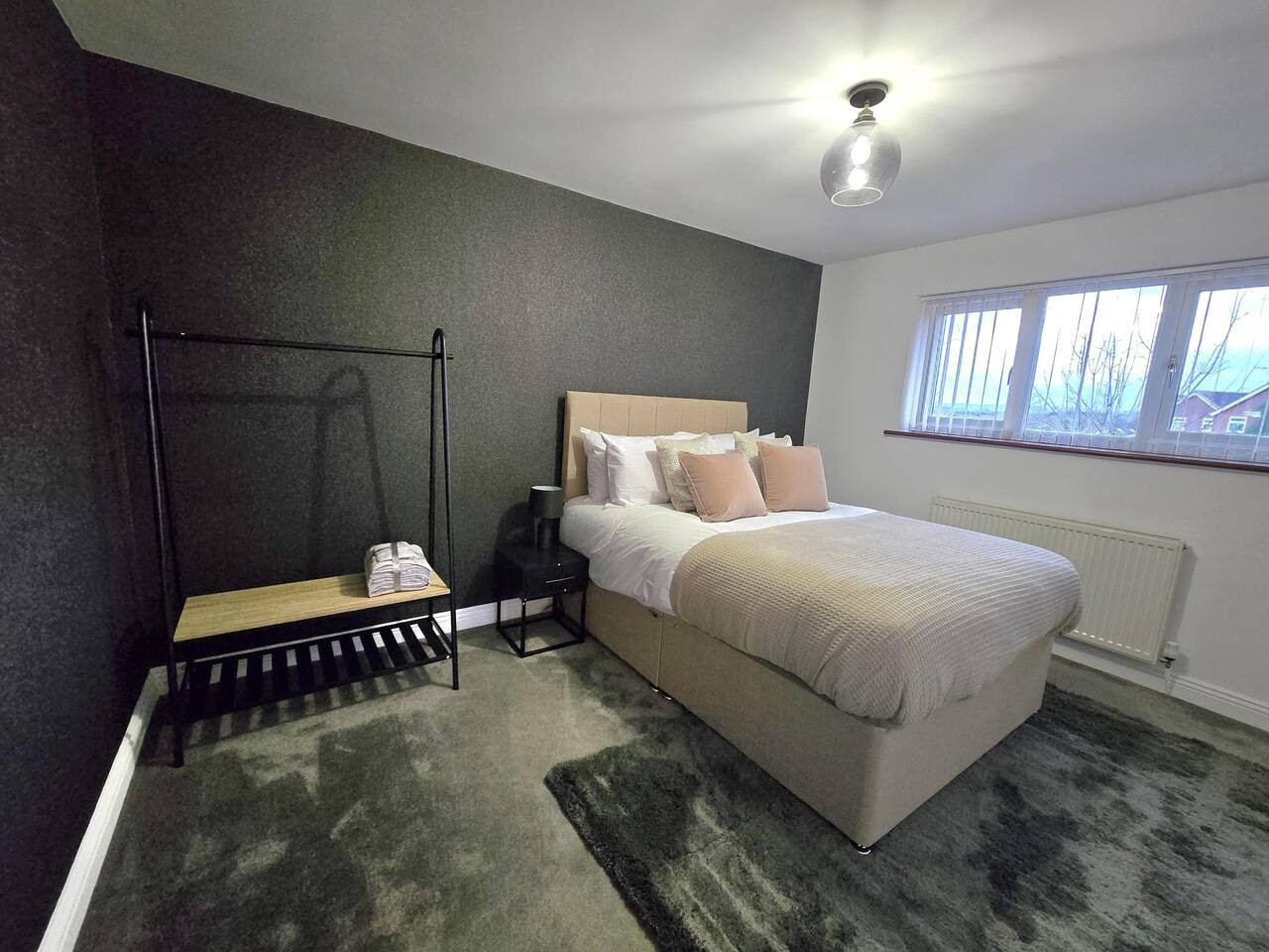 Entire House Quedgeley, Gloucester - Quedgeley