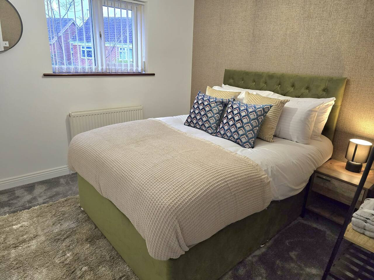 Entire House Quedgeley, Gloucester - Quedgeley