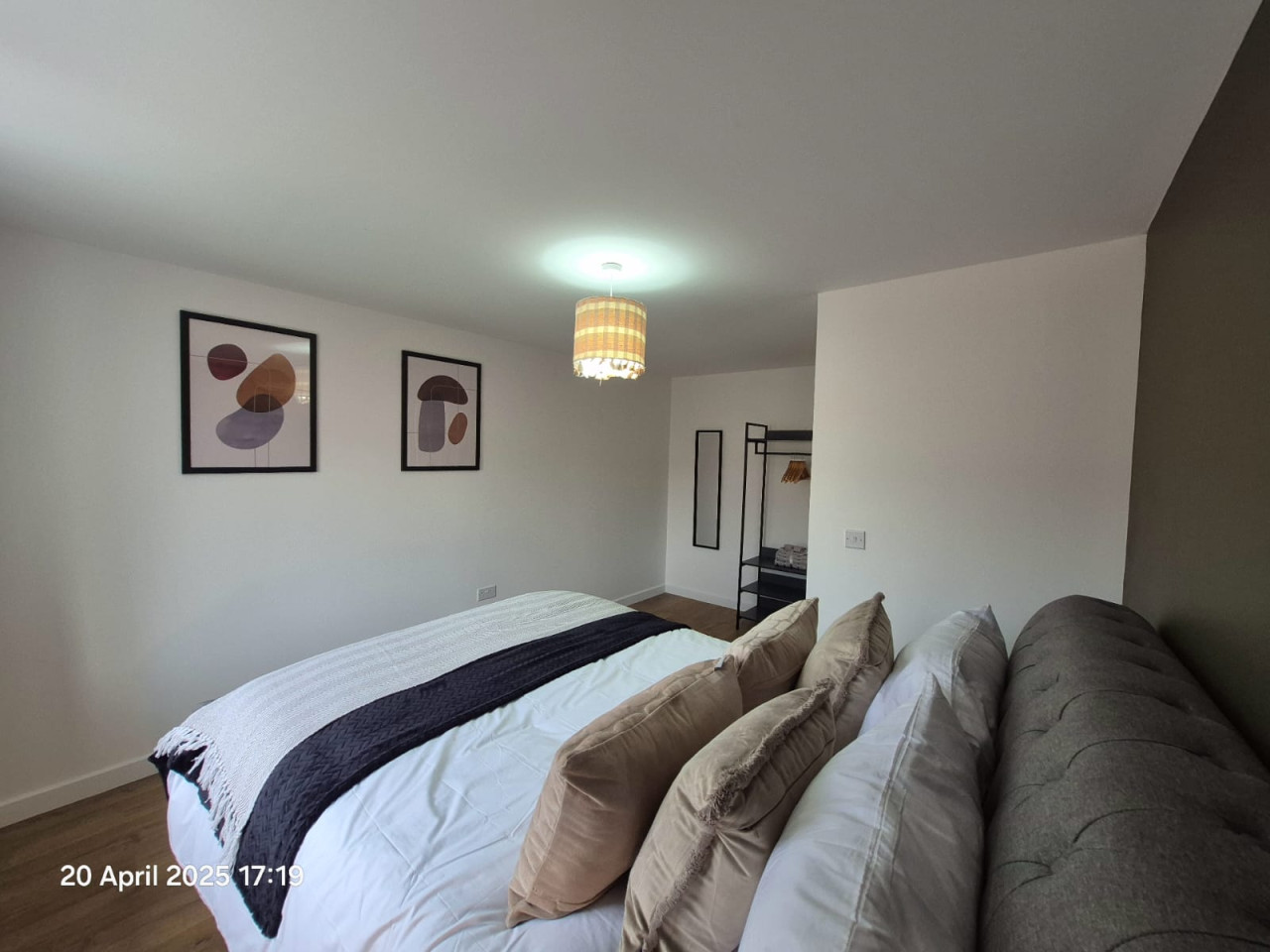 5 Bedroom House in Cheltenham, Sleeps 11 - Bishops Cleeve