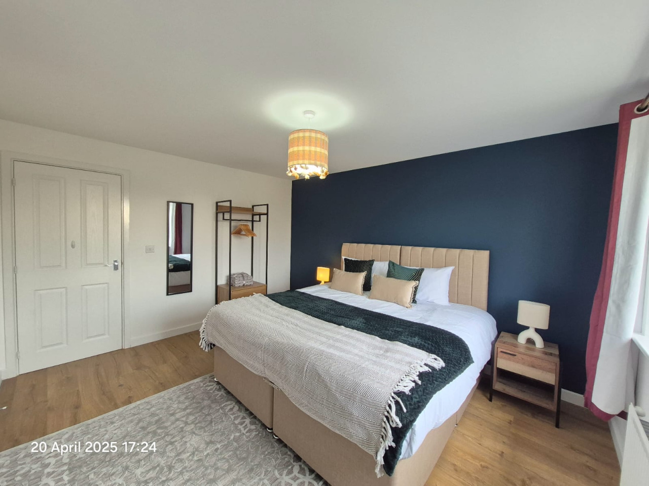 5 Bedroom House in Cheltenham, Sleeps 11 - Bishops Cleeve