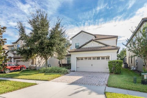 Spacious Villa, Pool, Spa & BBQ | Near Disney