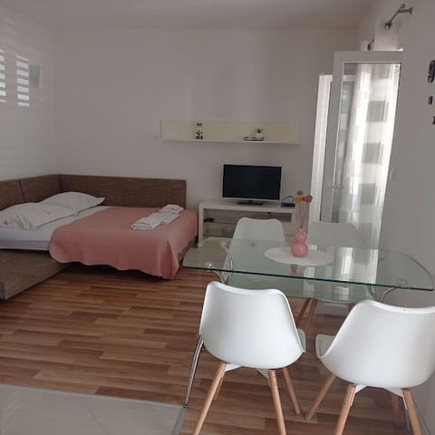 Apartments Dariana - Unit 377152-13