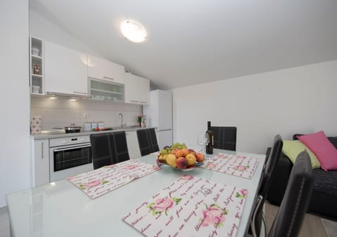 Apartments Family Spacious - Unit 377155-13
