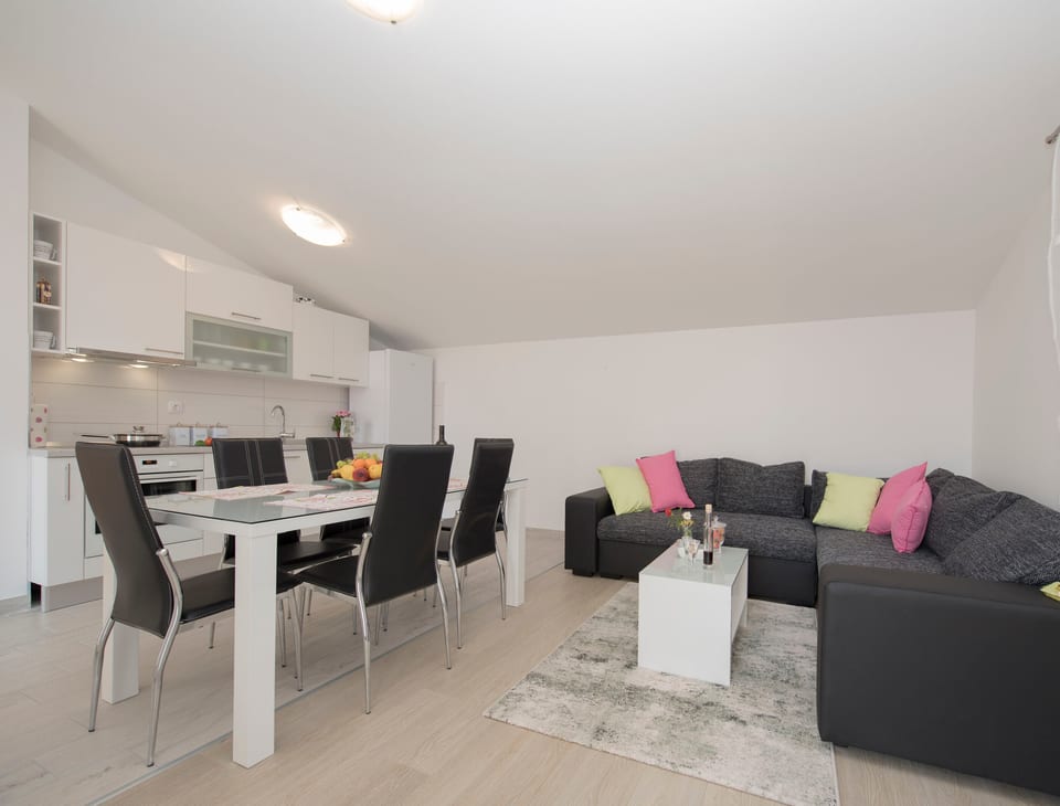 Apartments Family Spacious - Unit 377155-13
