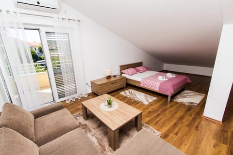 Apartments Vesna - Unit 377176-13