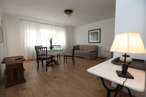Apartments Jolie - Unit 377182-13