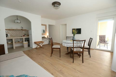 Apartments Jolie - Unit 377182-13