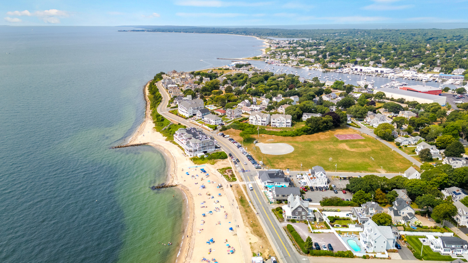 Direct Ocean View Studio | 2 Double Beds + Kitchenette (102) - Falmouth