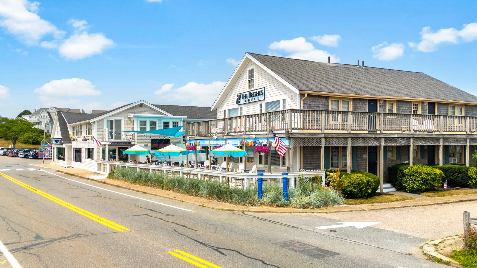 Direct Ocean View Studio | 2 Double Beds + Kitchenette (102) - Falmouth