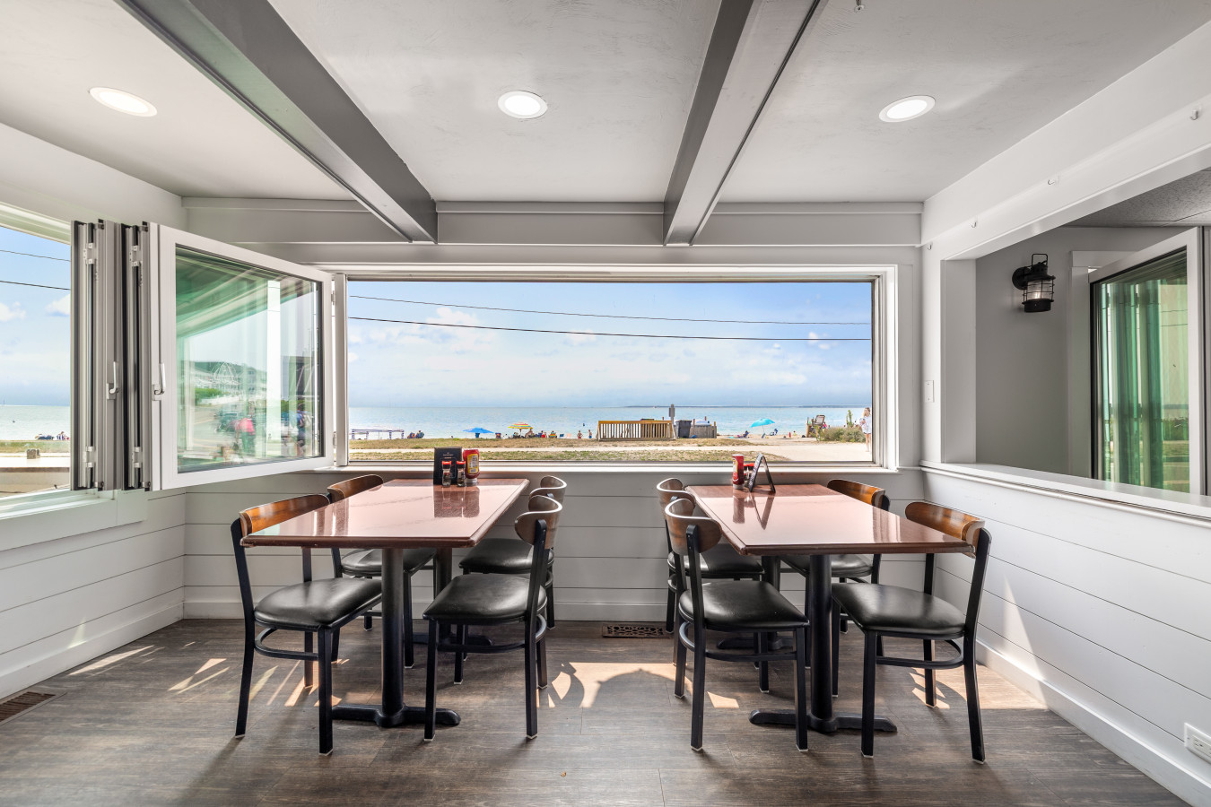 partial-ocean-view-studio-w-kitchenette-and-shared-deck-(105)/