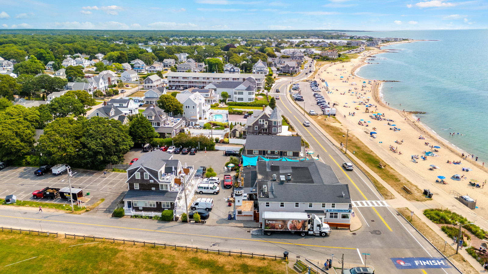 Direct Ocean Views! Studio with Kitchenette & Shared Deck (106) - Falmouth