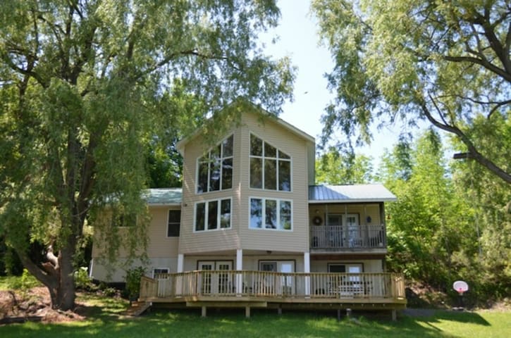 Kingsford Lake House