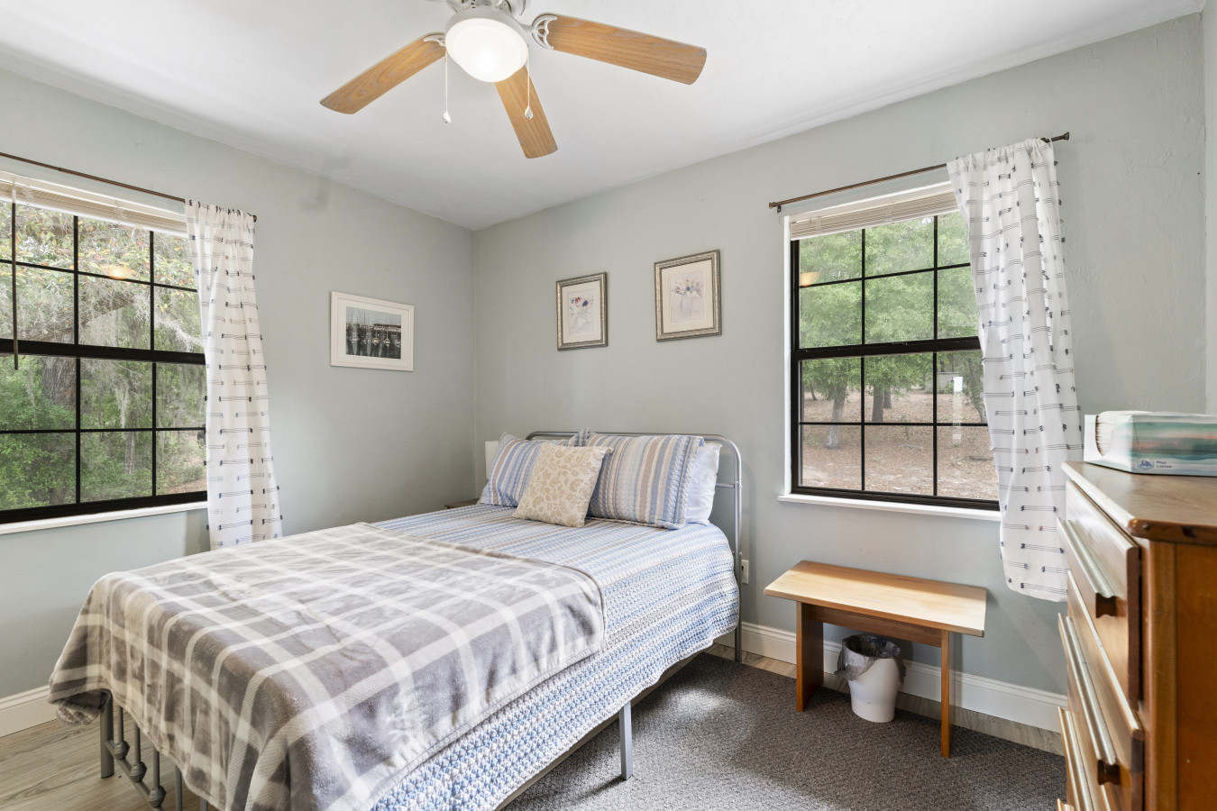 hawthorne-retreat-w-waterfront-fire-pit!/