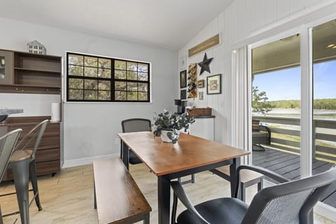 Hawthorne Retreat w/ Waterfront Fire Pit!