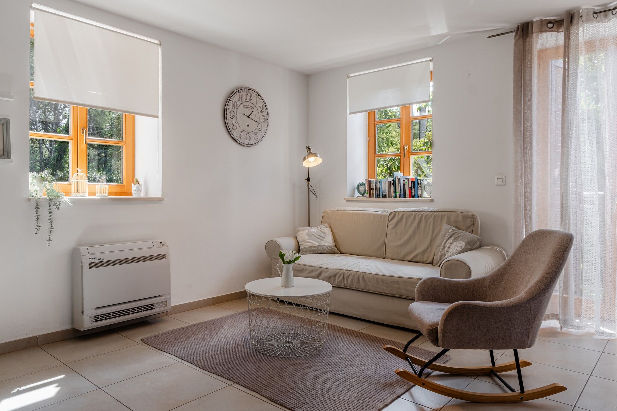 apartments-wishing-well-and-four-seasons-a1/