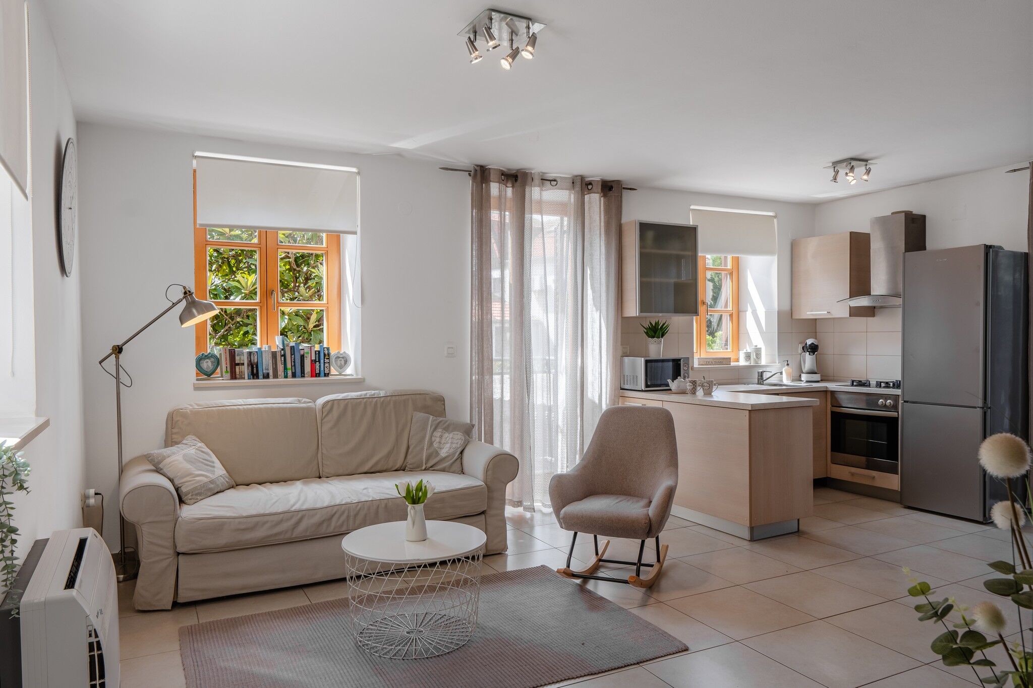 apartments-wishing-well-and-four-seasons-a1/