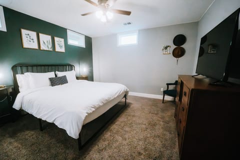 Master Bedroom - King Size Bed, Closet, Dresser, TV