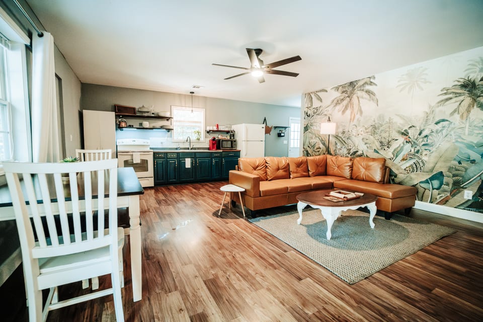 Minutes from Downtown Rogers and Beaver Lake! - Rogers