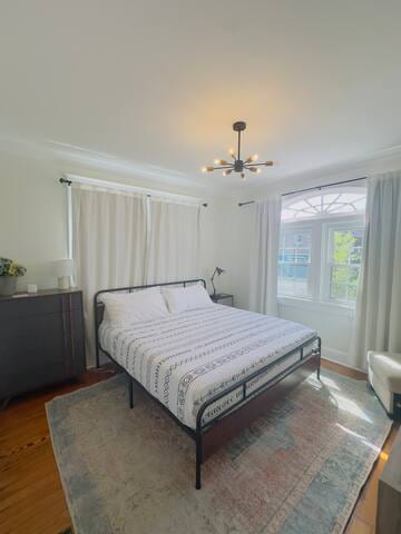 BEST LOCATION IN NOLA!~5-10 min drive everywhere!