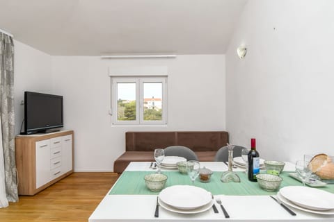 Apartments Mirjana - Unit 377129-13