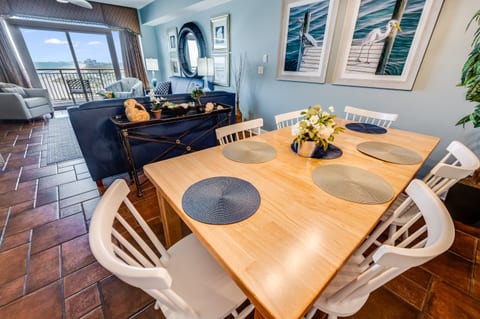 Large Dining Room Table, Beautifully Decorated