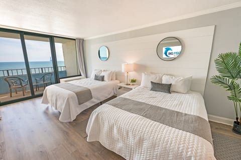 Beautiful Bedroom with Amazing Views 🌊☀️