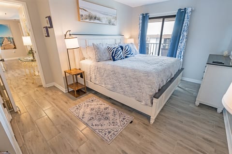 Amazing Bedroom, Beautifully Decorated