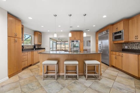 Pool Home-Close to Beach/St Pete