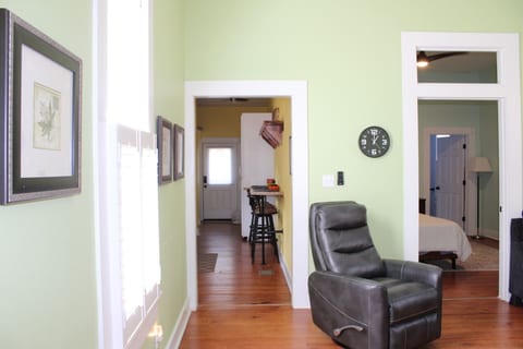 Super Cute 2BR