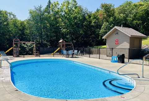 Luxury Condo With Boat Slip 3 minutes to SDC