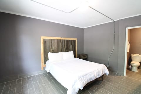 Queen Bed