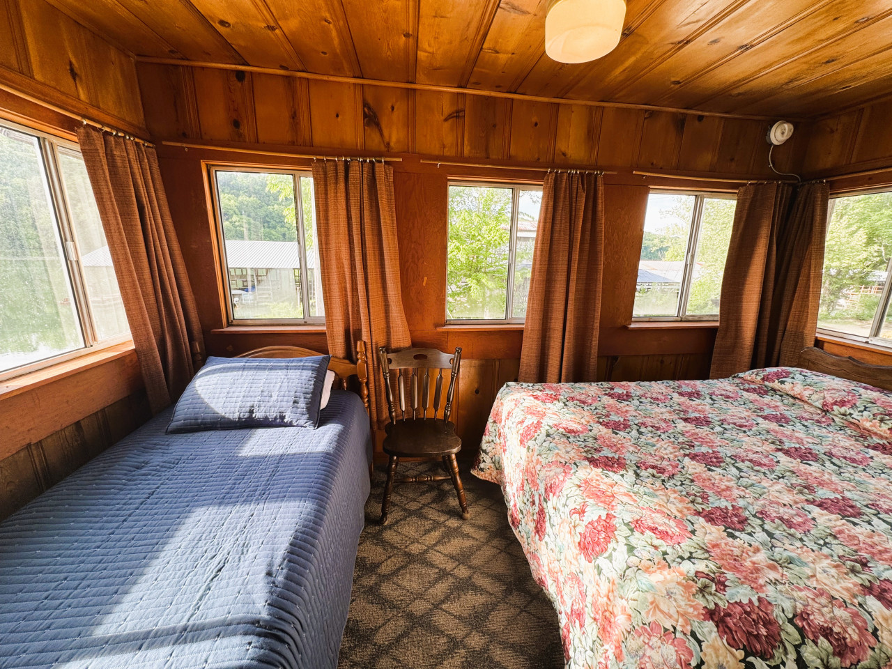 daddyomine-at-duck-harbor-resort/