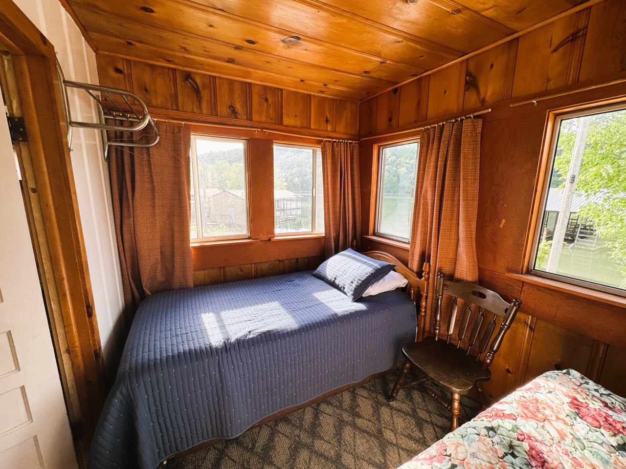 daddyomine-at-duck-harbor-resort/