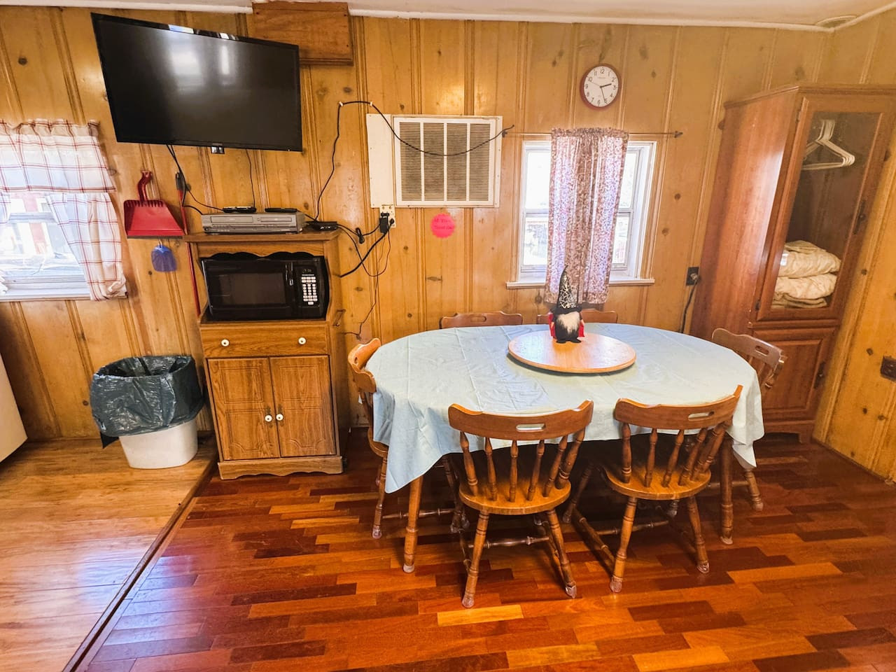 sonny-boy-at-duck-harbor-resort/