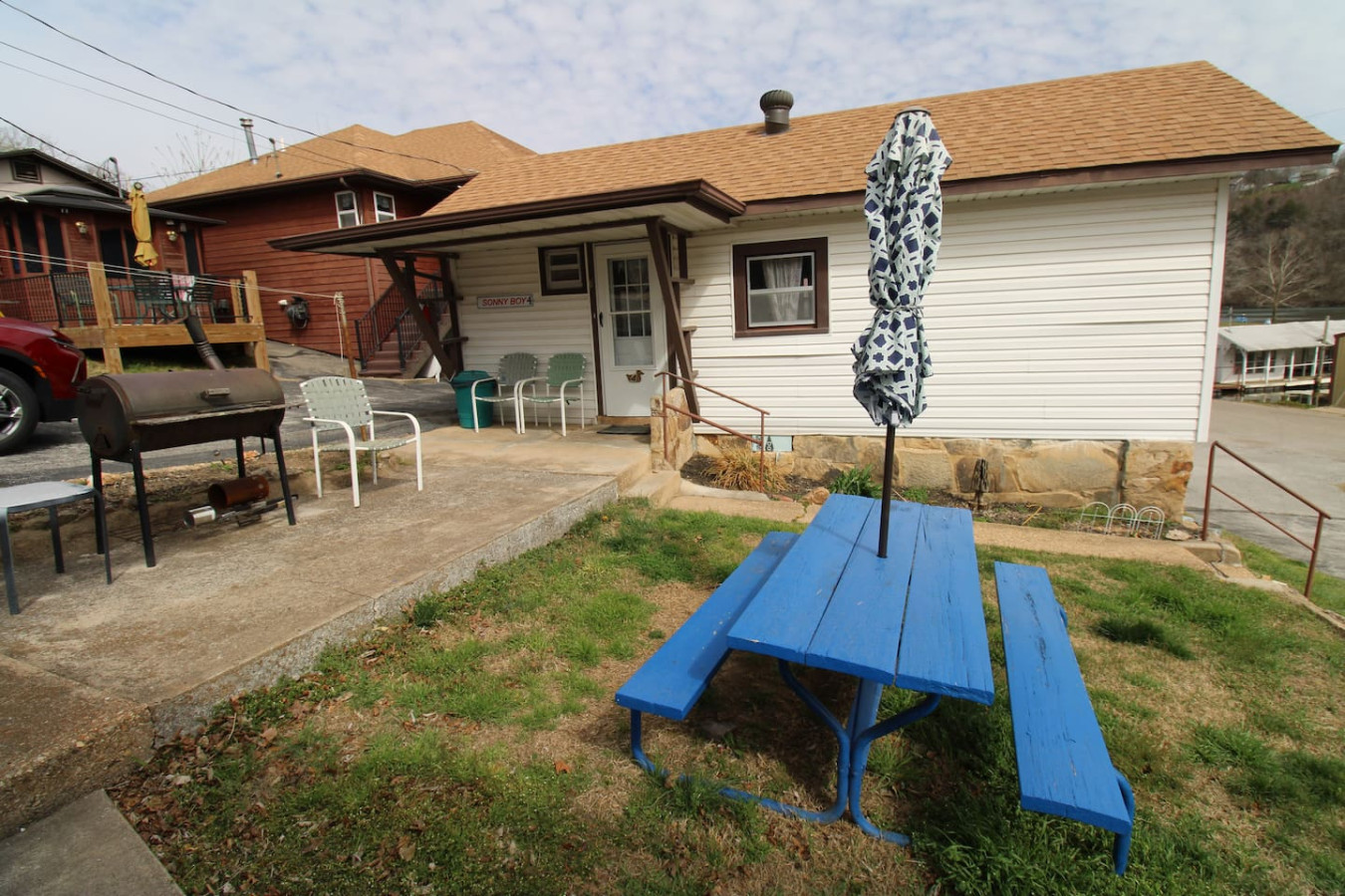 sonny-boy-at-duck-harbor-resort/