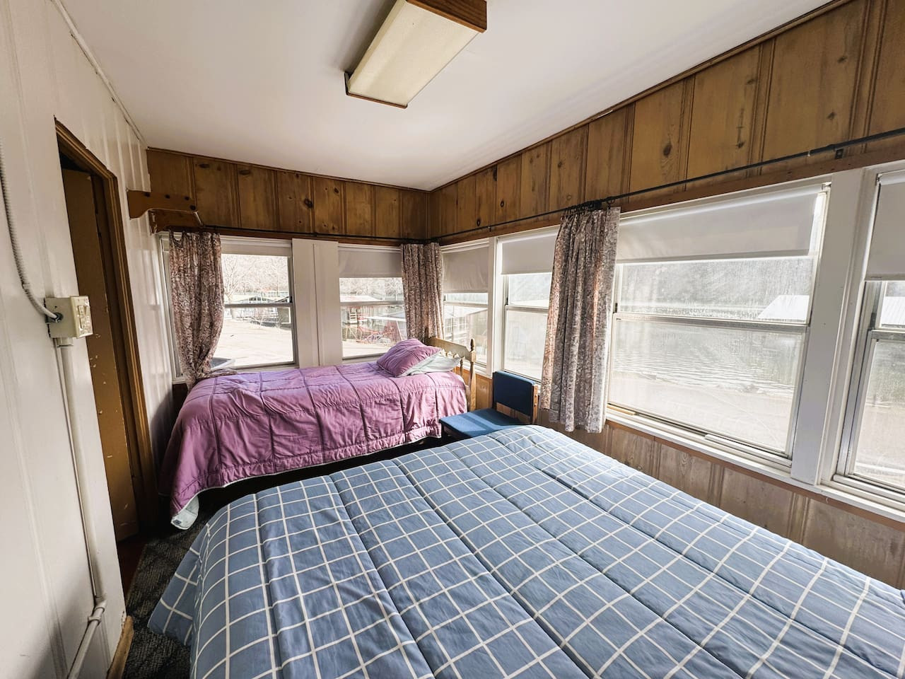 sonny-boy-at-duck-harbor-resort/