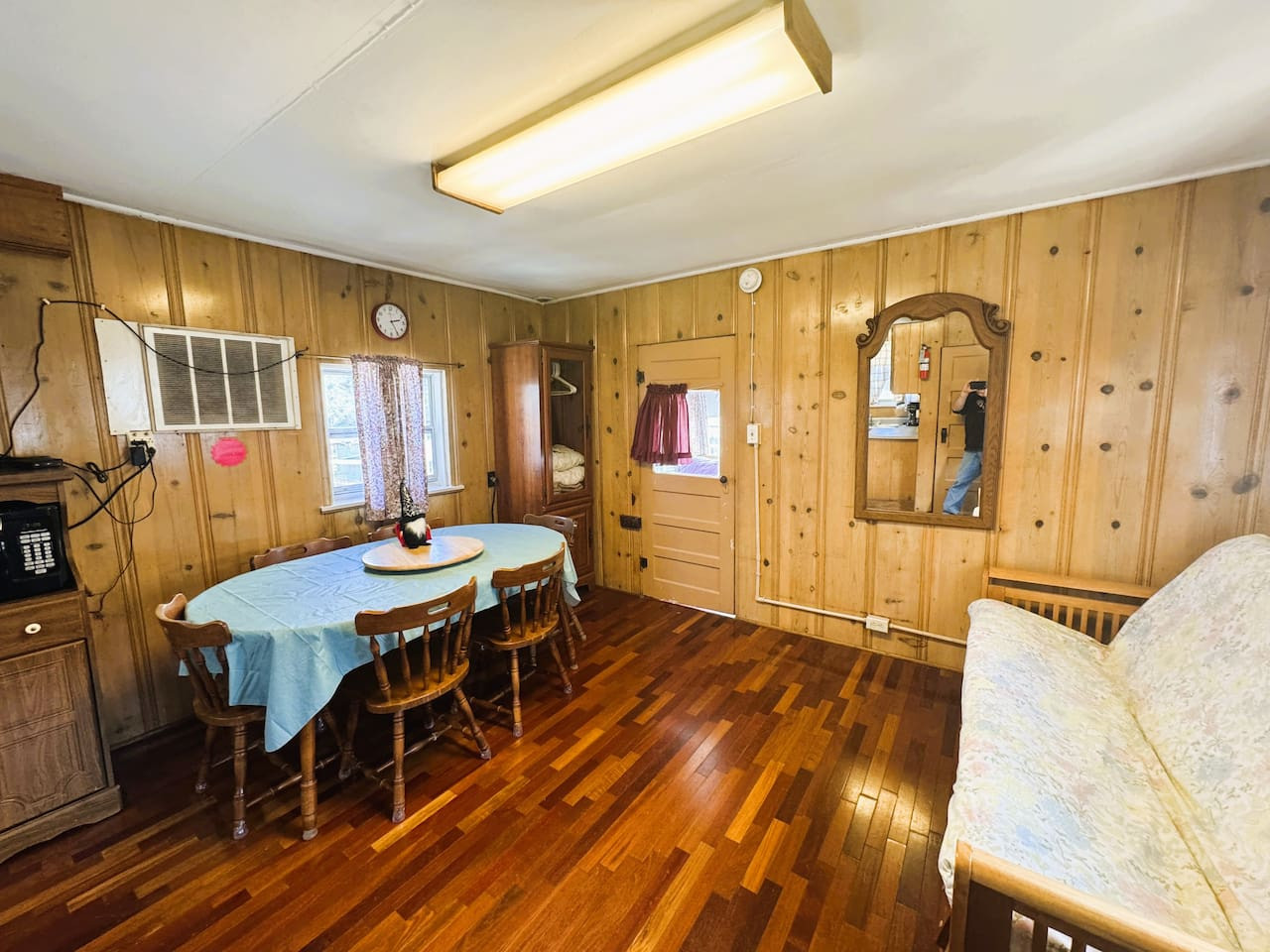 sonny-boy-at-duck-harbor-resort/