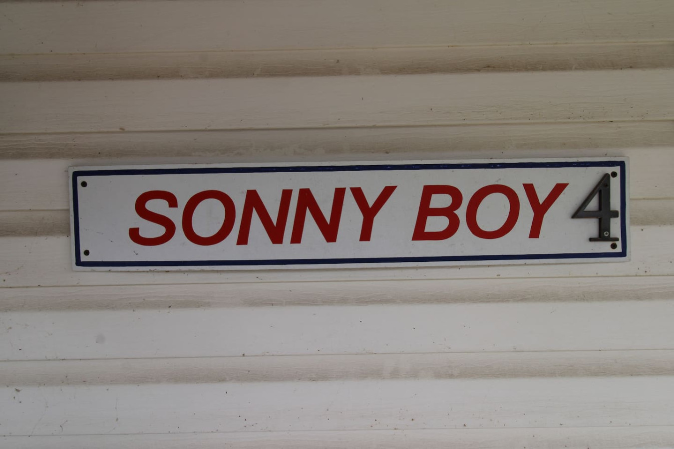 sonny-boy-at-duck-harbor-resort/
