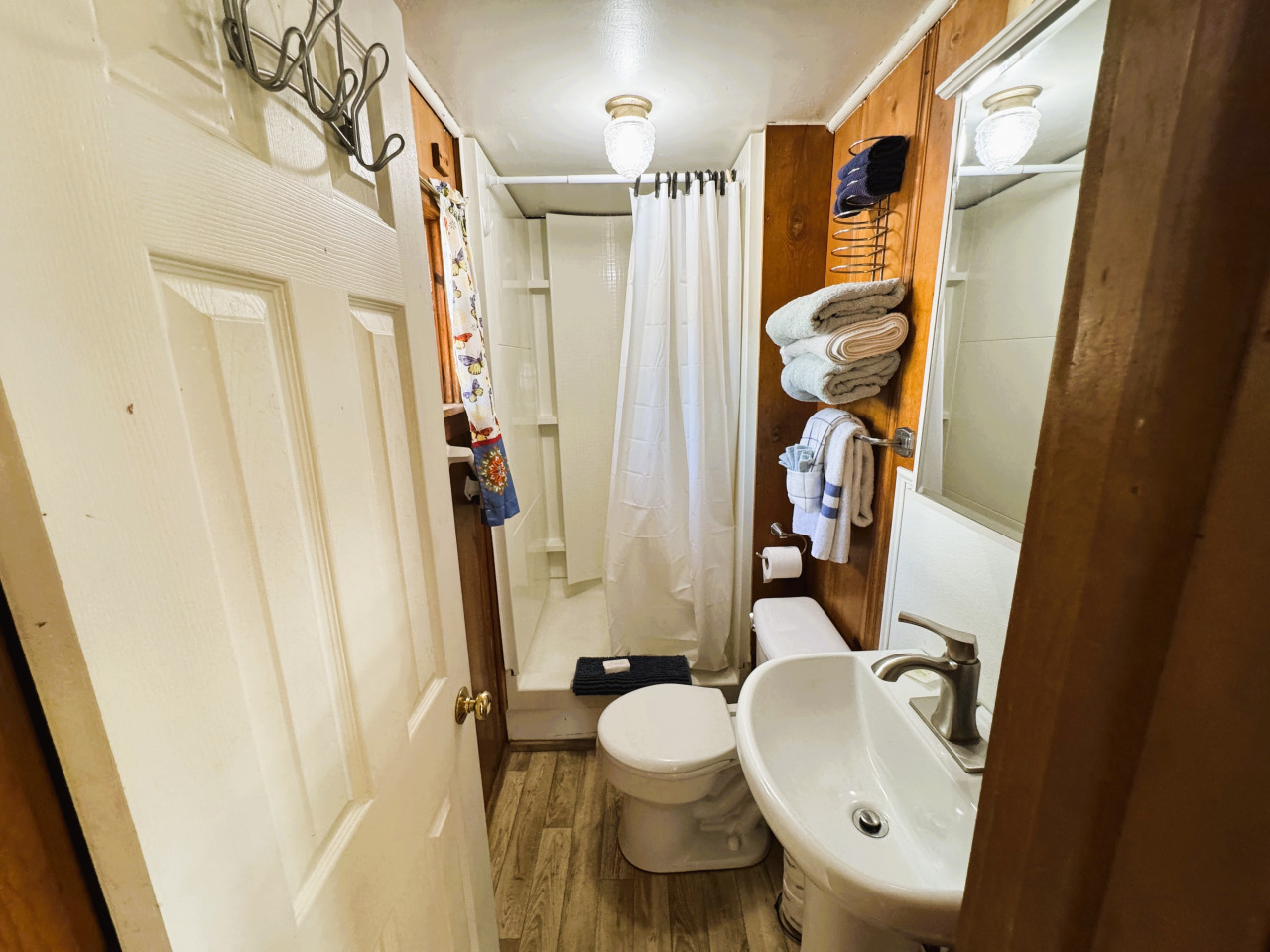 orphan-annie-at-duck-harbor/