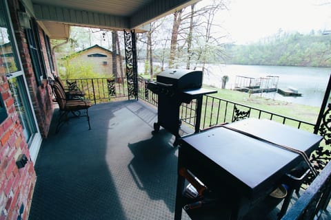 Jax's Lake House