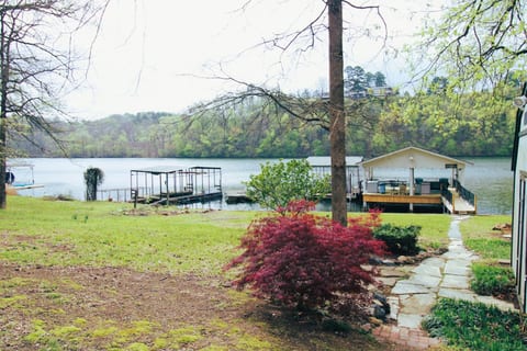 Jax's Lake House