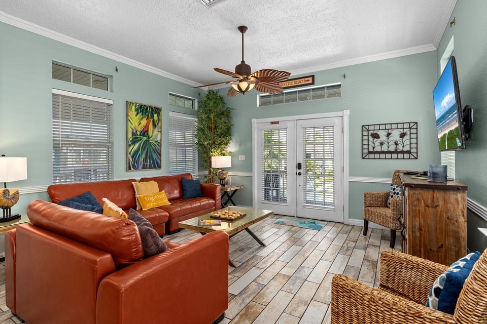 Snowbird Getaway - Game Room, Heated Pool/Hot Tub - South Padre Island