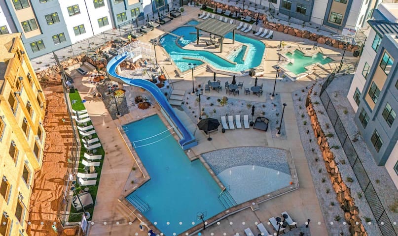 Duerme 24 Oasis de lujo Parque acuático Terraza privada Jacuzzi - Hurricane