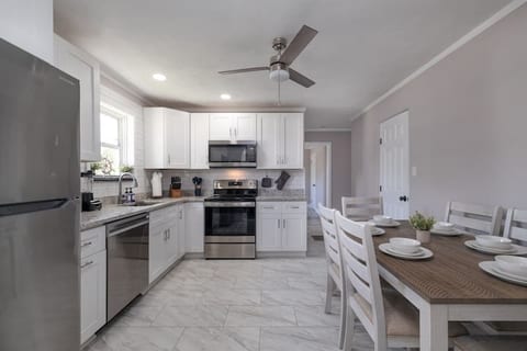 Escape to Daytona Beach Cozy InterCoastal Waterway