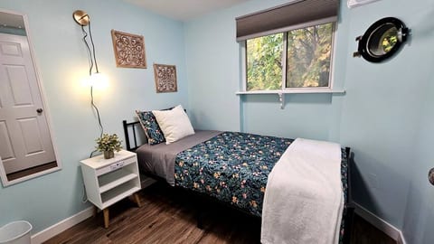The Picasso Room- 5 min to Seattle Center
